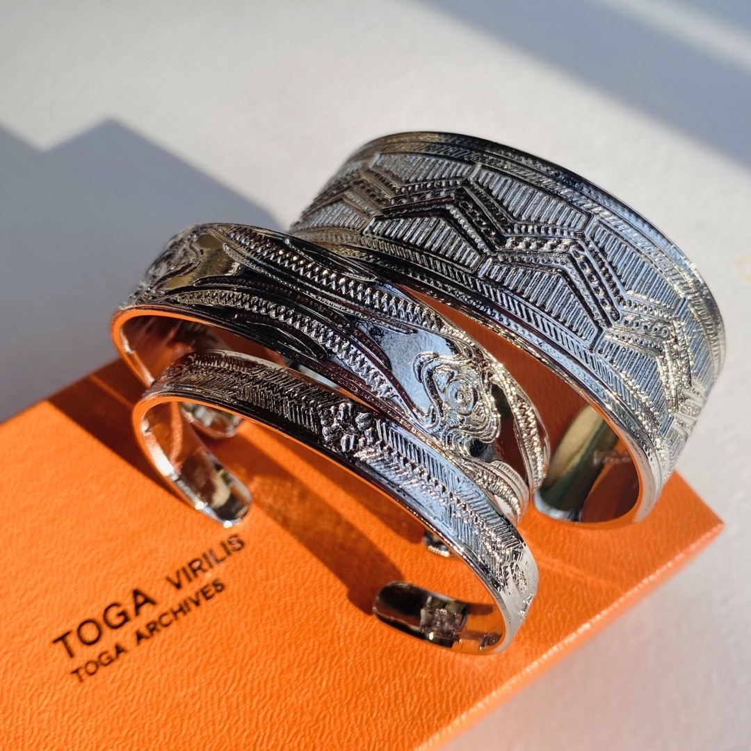 新品 TOGA VIRILIS Metal bangle set シルバー