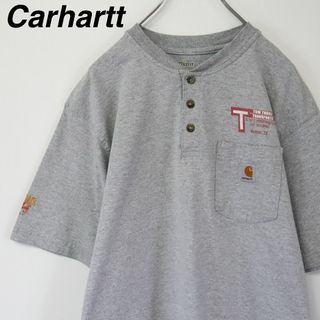 カーハート(carhartt)の【ヘンリーネック】カーハート／Tシャツ　USA企業ロゴ　大きめMサイズ　グレー(Tシャツ/カットソー(半袖/袖なし))