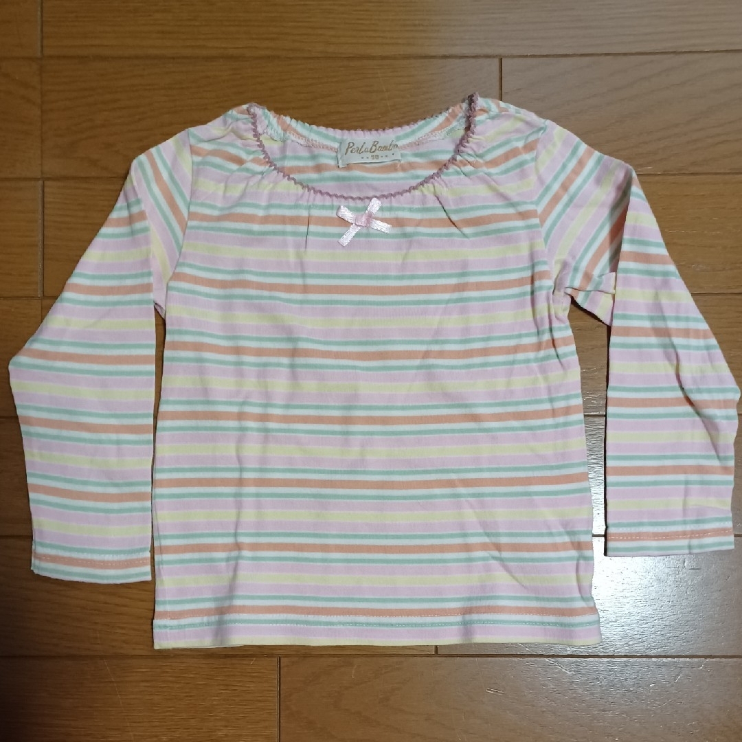babyGAP(ベビーギャップ)の長袖Tシャツ  90㎝  2枚組 キッズ/ベビー/マタニティのキッズ服女の子用(90cm~)(Tシャツ/カットソー)の商品写真