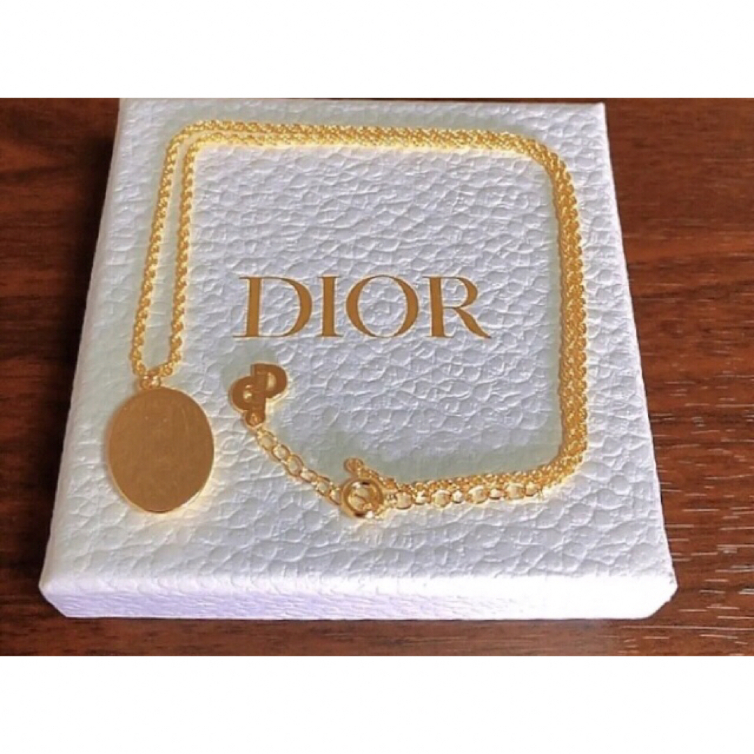 【美品】 Dior 楕円形ゴールドネックレス　ロゴ入り