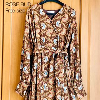 美品 ROSEBAD前ボタンペイズリープリントロングワンピース