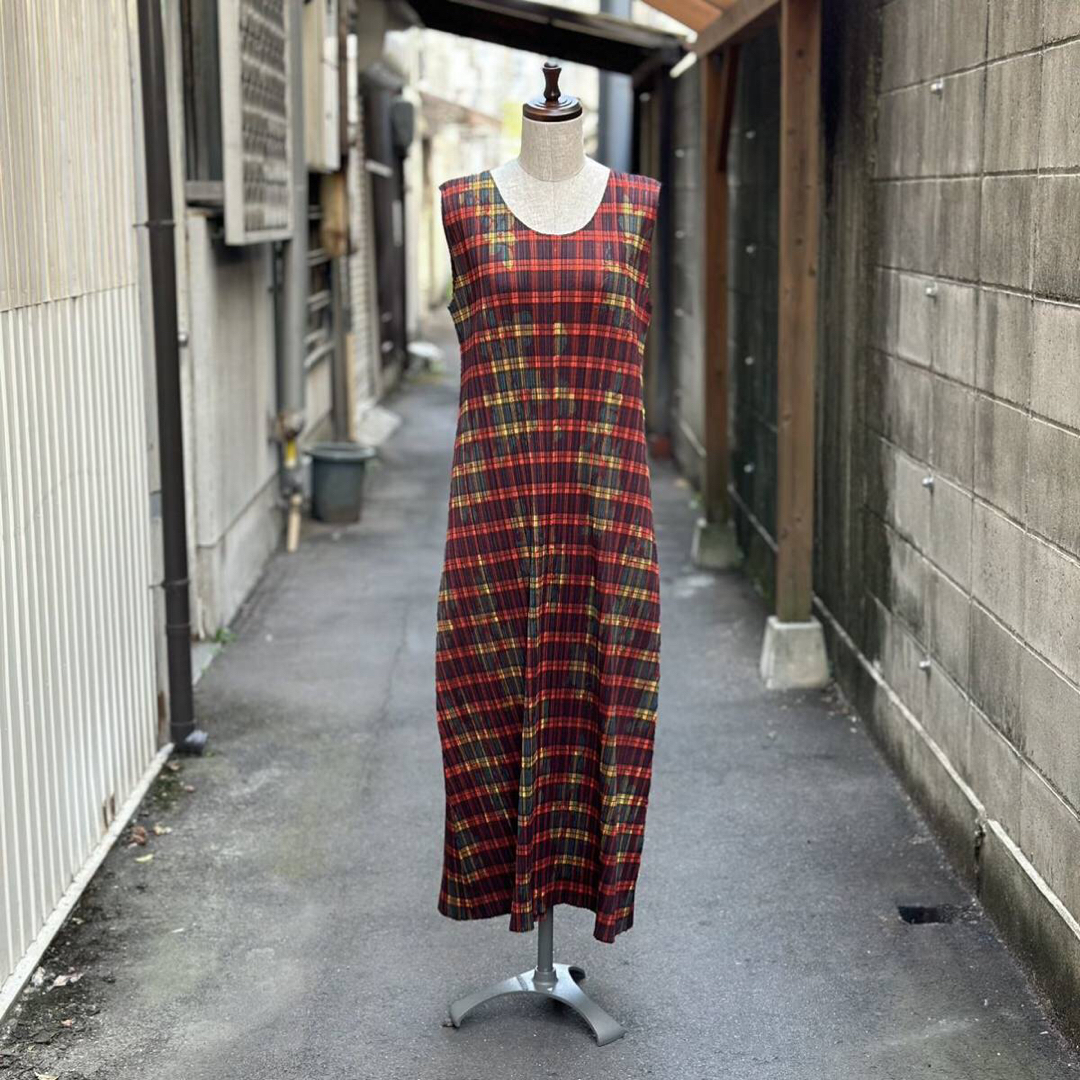 最終値下げISSEY MIYAKE ワンピース PLEATS PLEASE 柄物