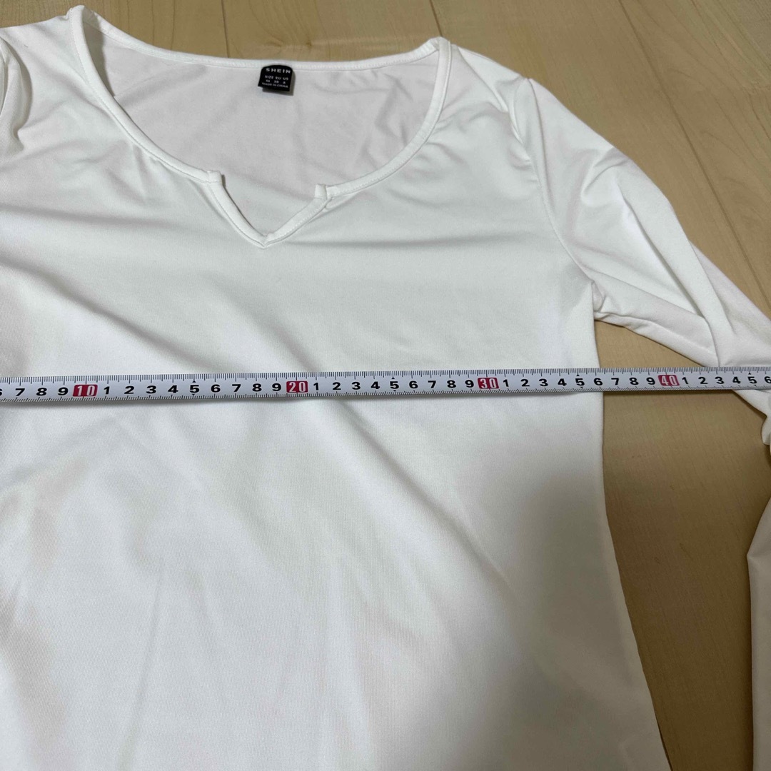 ロンT デザインネック レディースのトップス(Tシャツ(長袖/七分))の商品写真