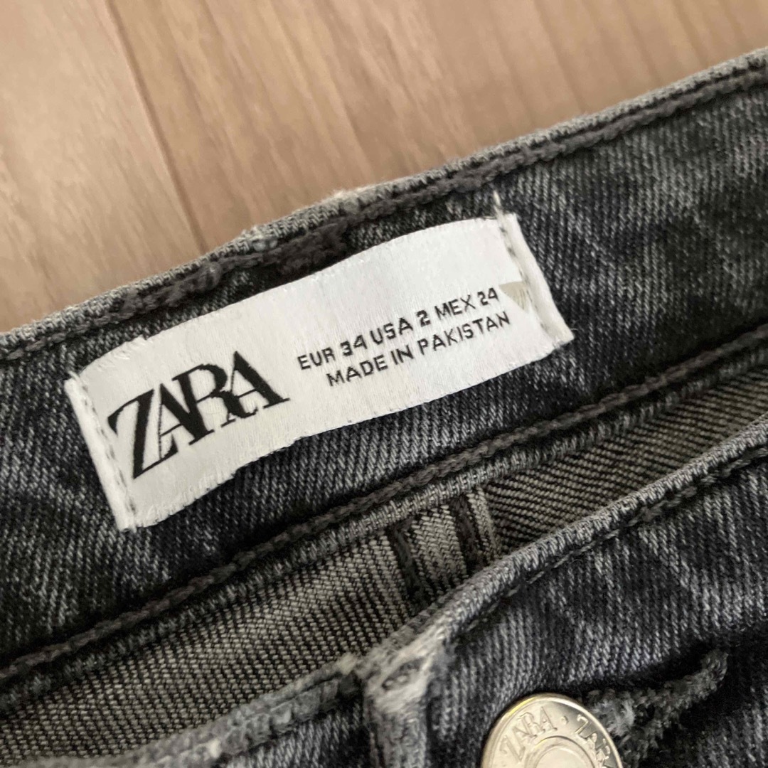 ZARA(ザラ)のZARA ハイウエスト黒デニム スキニー レディースのパンツ(デニム/ジーンズ)の商品写真