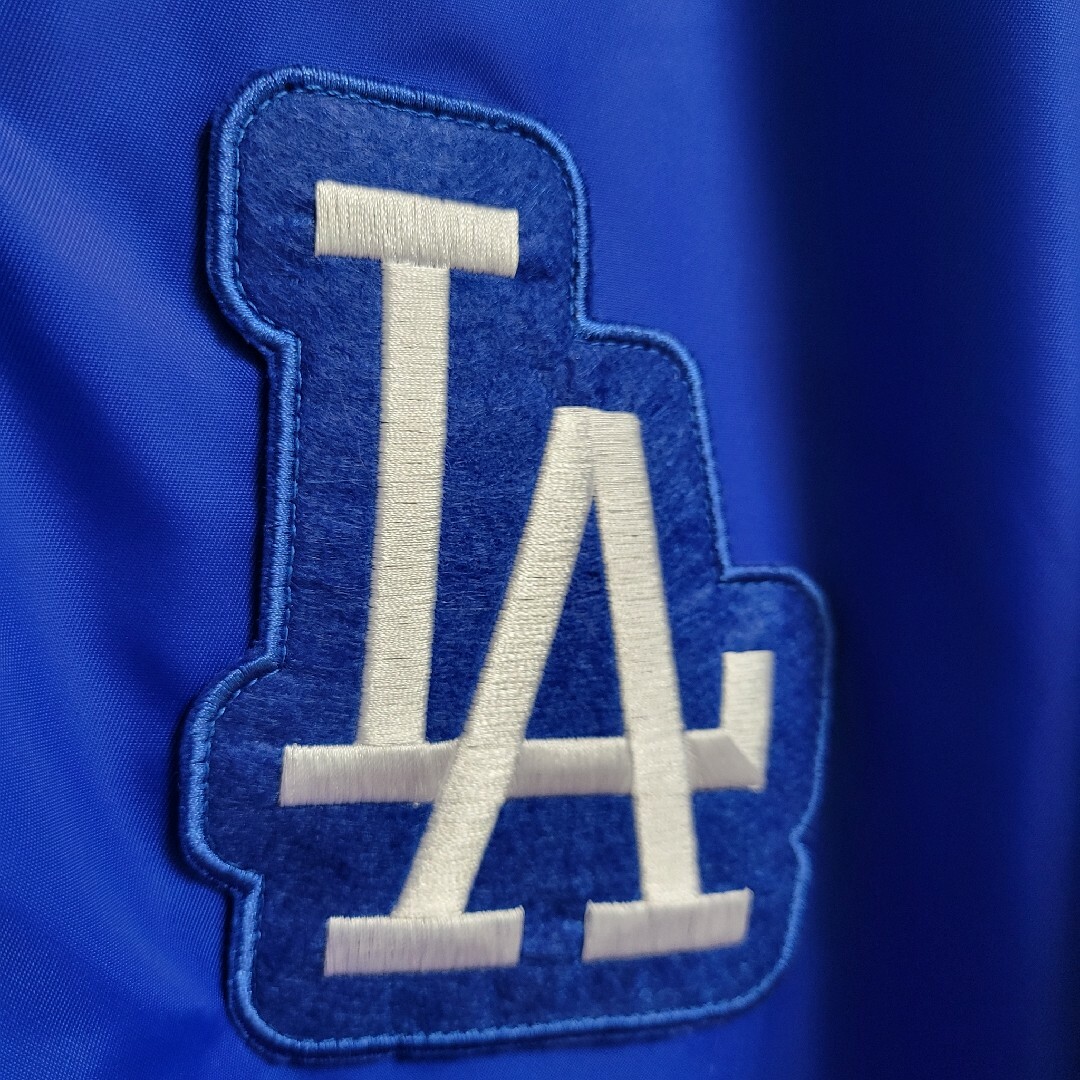 NEW ERA(ニューエラー)のLos Angeles Dodgers ロサンゼルス・ドジャース ナイロン スタ メンズのジャケット/アウター(スタジャン)の商品写真