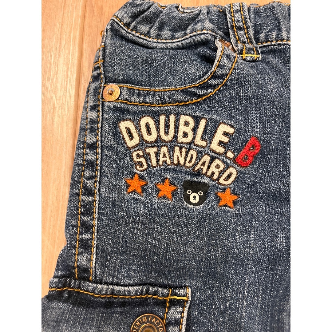 DOUBLE.B(ダブルビー)のDOUBLE.B 100  デニムパンツ キッズ/ベビー/マタニティのキッズ服男の子用(90cm~)(パンツ/スパッツ)の商品写真