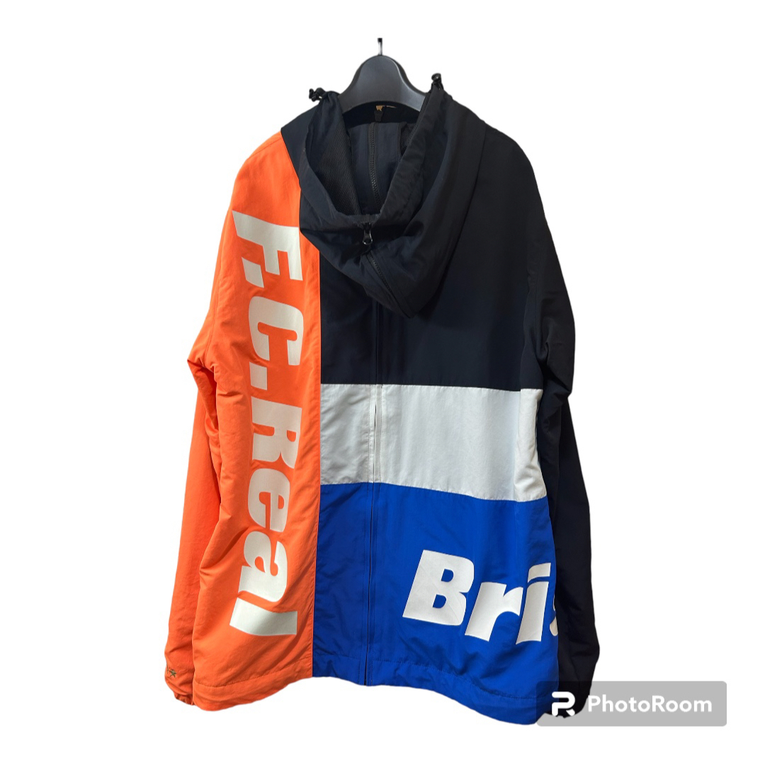 F.C.R.B.(エフシーアールビー)の【美品】Bristol（ブリストル）ナイロンパーカー メンズのジャケット/アウター(ナイロンジャケット)の商品写真