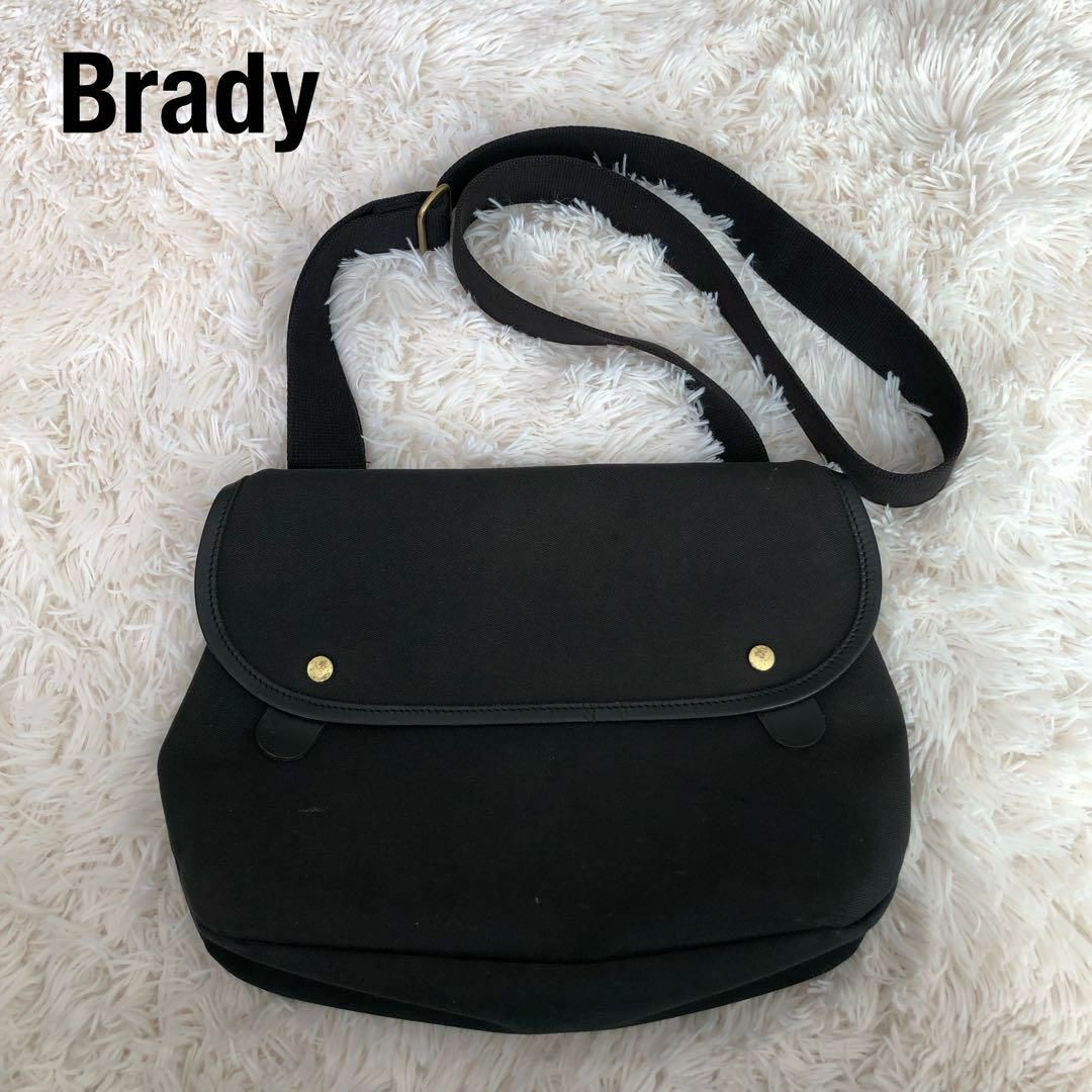 美品 brady ブレディショルダーバッグ黒 　エイボン