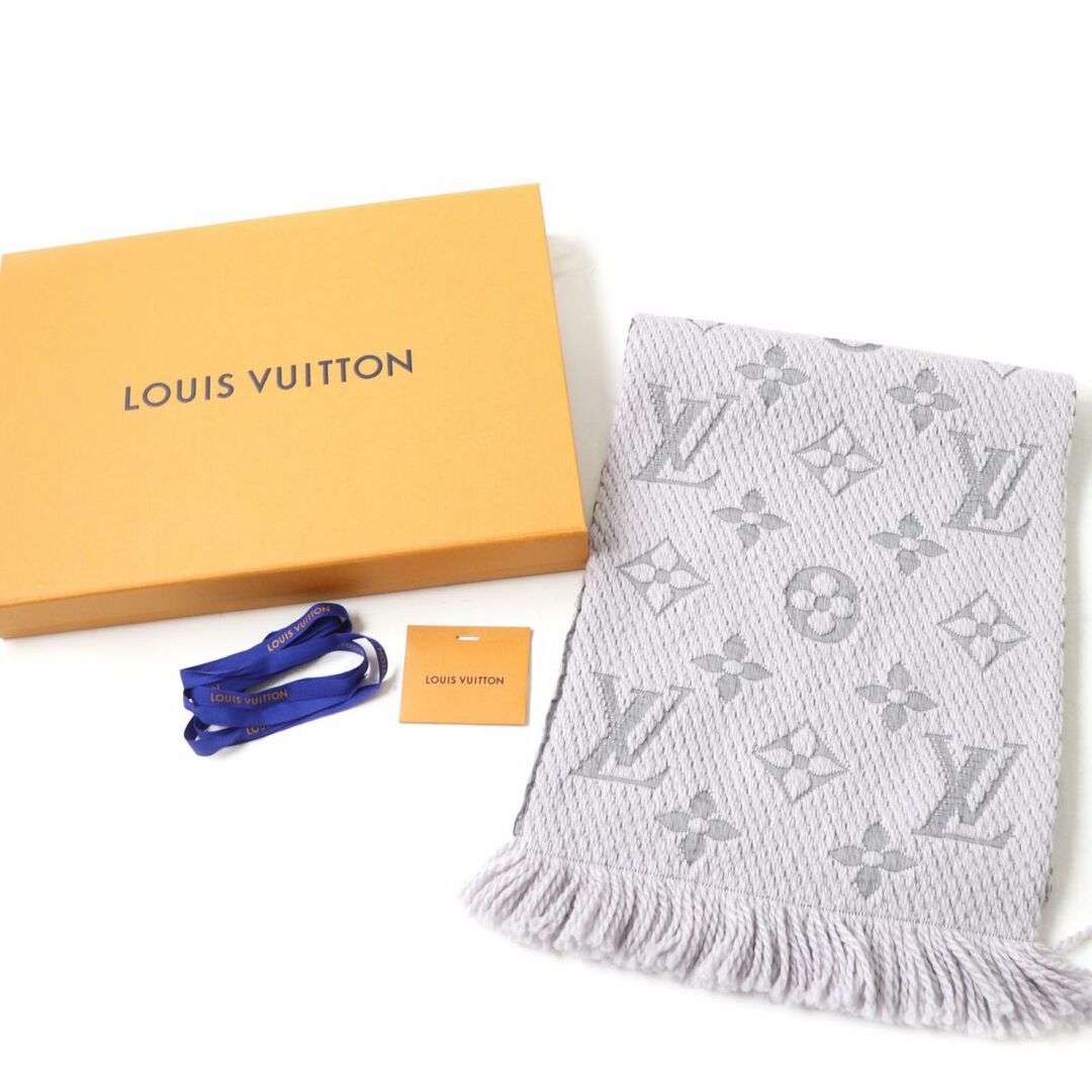 LOUIS VUITTON(ルイヴィトン)の極美品☆正規品 LOUIS VUITTON ルイヴィトン M742742 エシャルプ ロゴマニア モノグラム シルク混 ニットマフラー グリペルル 伊製 箱付き　J01-st30322-603 レディースのファッション小物(マフラー/ショール)の商品写真