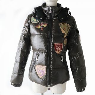 モンクレール(MONCLER)の良品☆正規品 MONCLER モンクレール K2スペシャル ZIP UP ビッグワッペン・フード付き ダウンジャケット ダークブラウン 0 ブルガリア製　J10-st30316-833(ダウンジャケット)