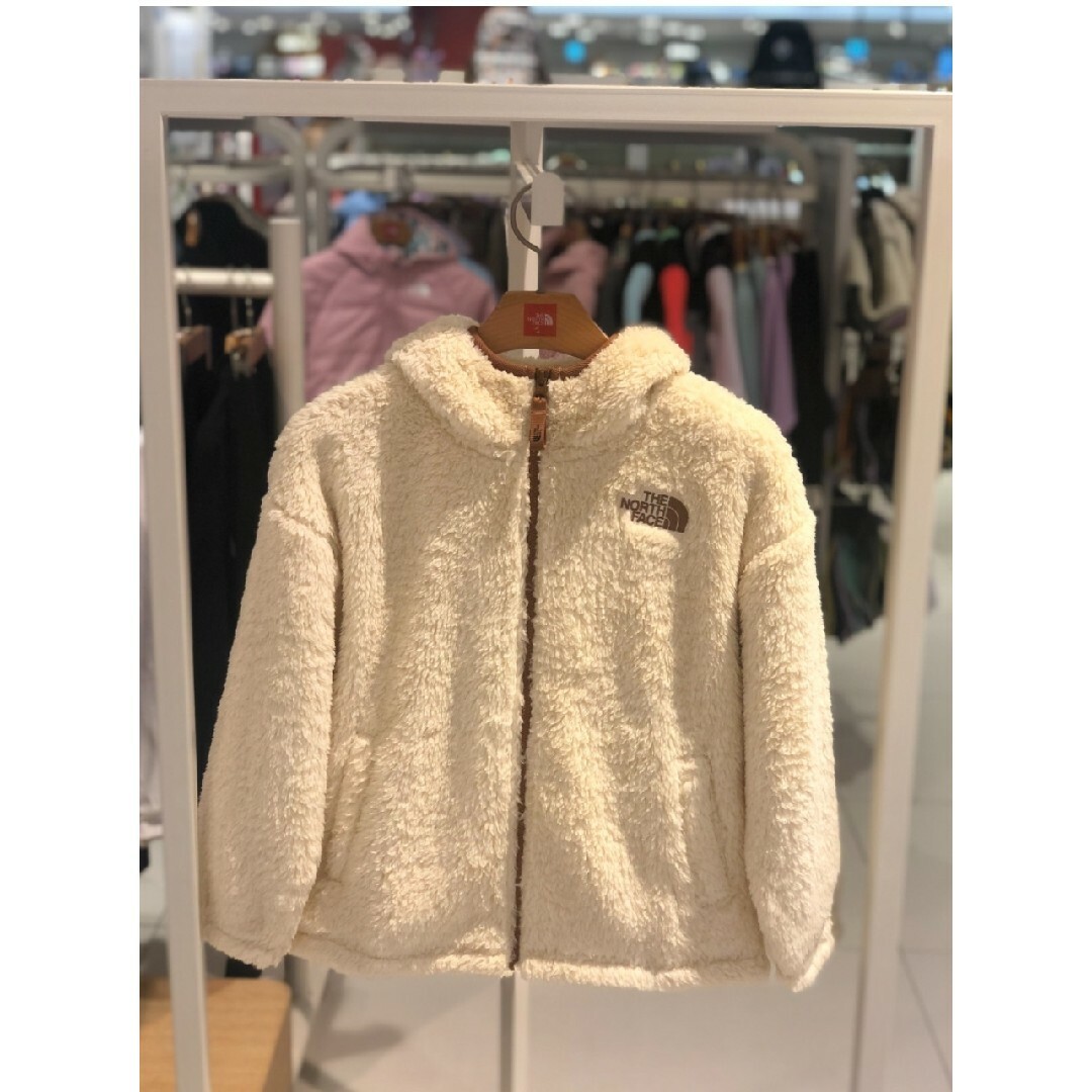 THE NORTH FACE(ザノースフェイス)のTHE NORTH FACE　ノースフェイス　キッズ　フリースジャケット　150 キッズ/ベビー/マタニティのキッズ服女の子用(90cm~)(ジャケット/上着)の商品写真