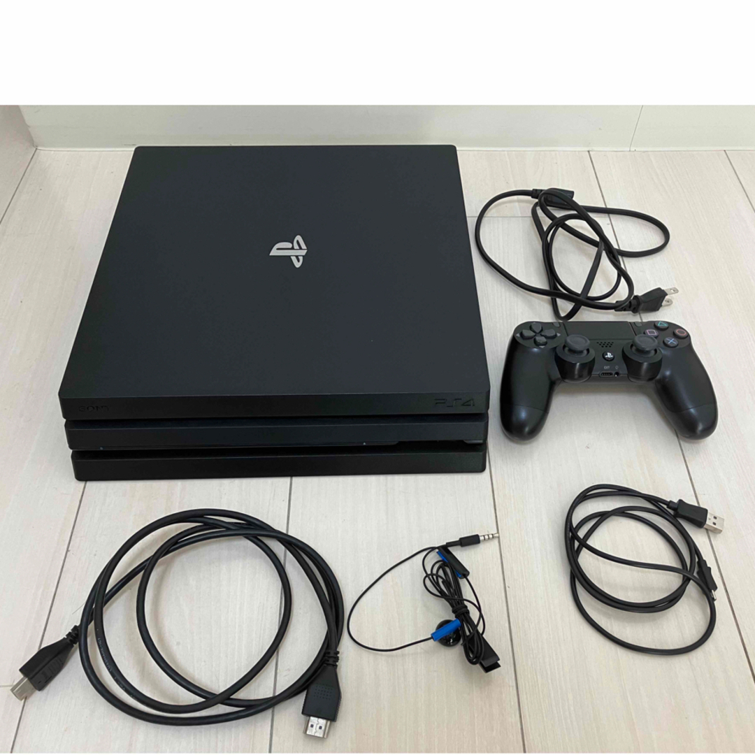 PlayStation4(プレイステーション4)のPlayStation 4 Pro SSD512GB換装済 エンタメ/ホビーのゲームソフト/ゲーム機本体(家庭用ゲーム機本体)の商品写真