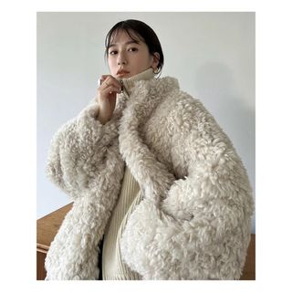 田中みなみ×CLANE CURL FUR SHORT COAT