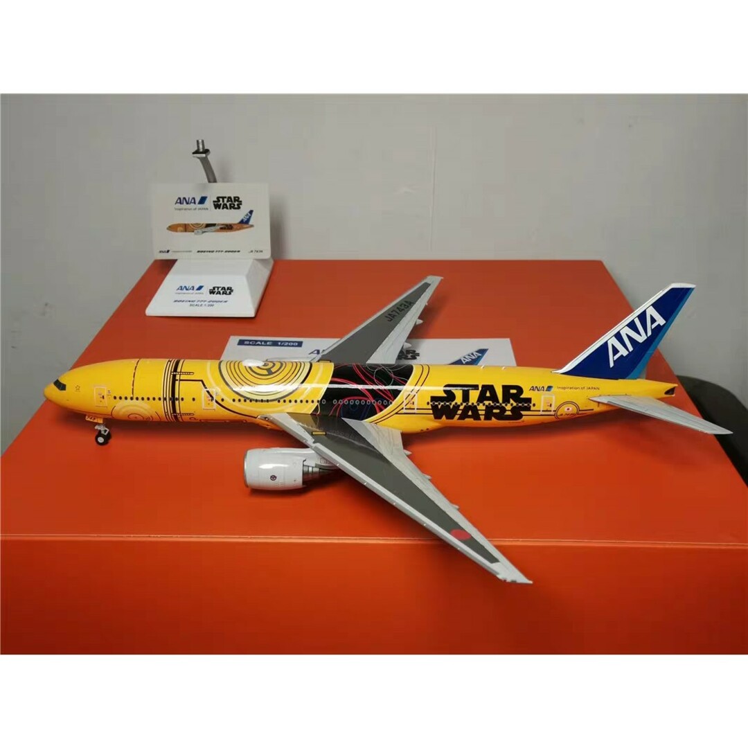 新品 1:200 ANA STAR WARS C-3PO B777 JA743A