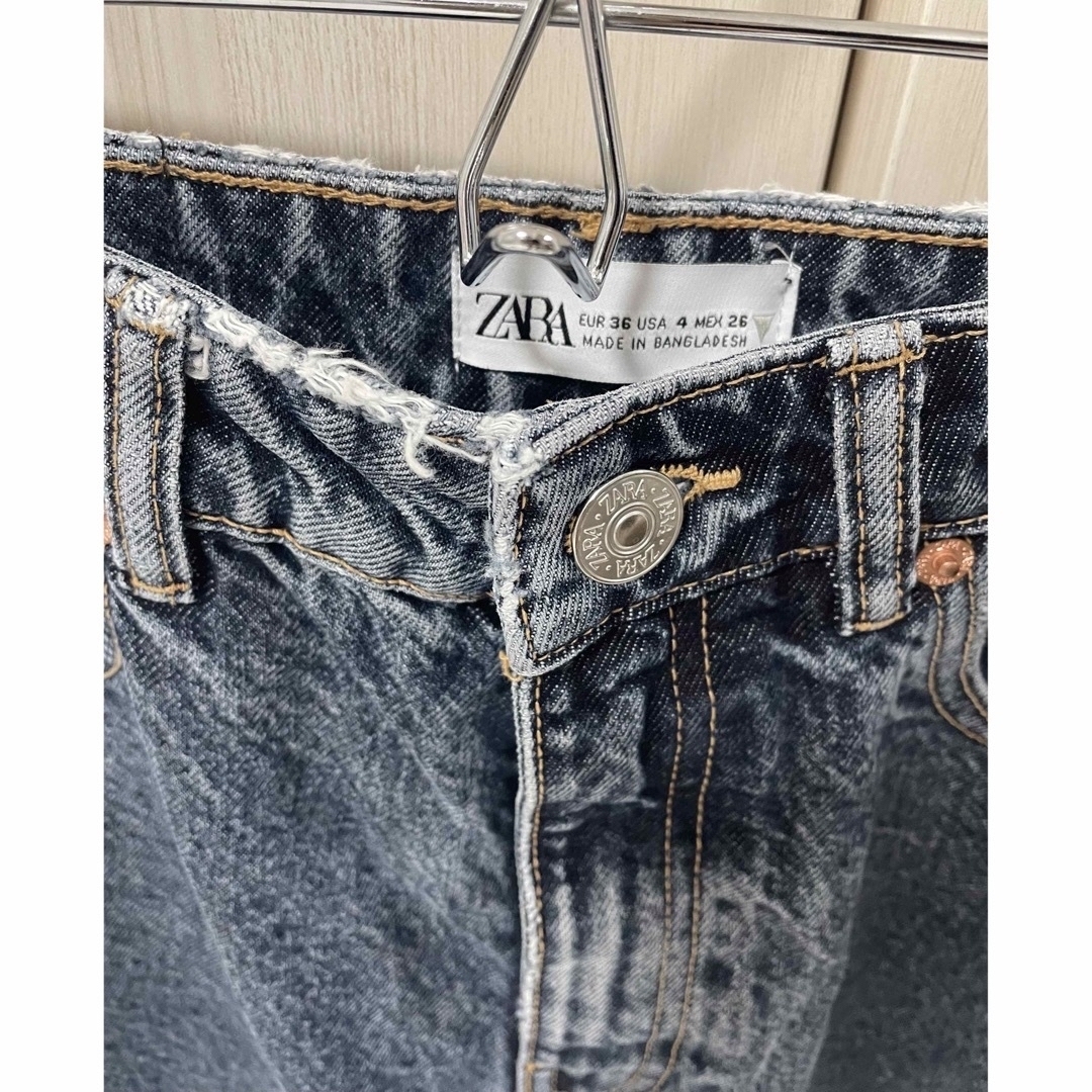 ZARA(ザラ)のZARAデニム　サイズ36 レディースのパンツ(デニム/ジーンズ)の商品写真