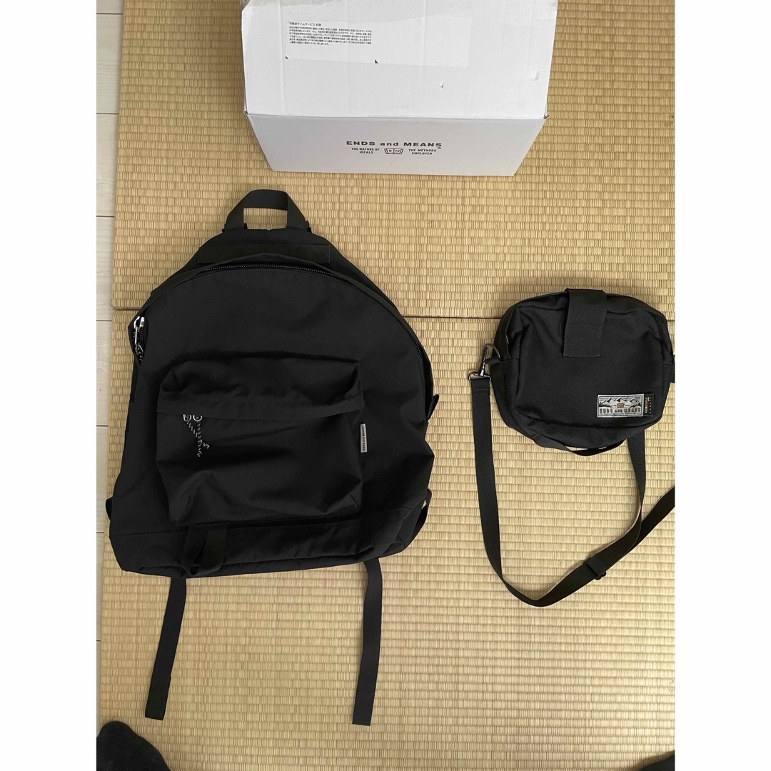 1LDK SELECT(ワンエルディーケーセレクト)のENDS and MEANS Day trip Backpack black メンズのバッグ(バッグパック/リュック)の商品写真