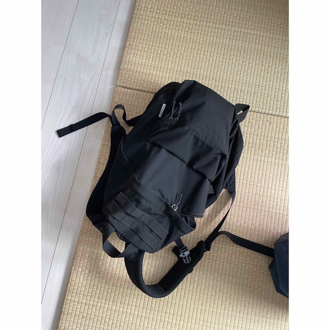 1LDK SELECT(ワンエルディーケーセレクト)のENDS and MEANS Day trip Backpack black メンズのバッグ(バッグパック/リュック)の商品写真