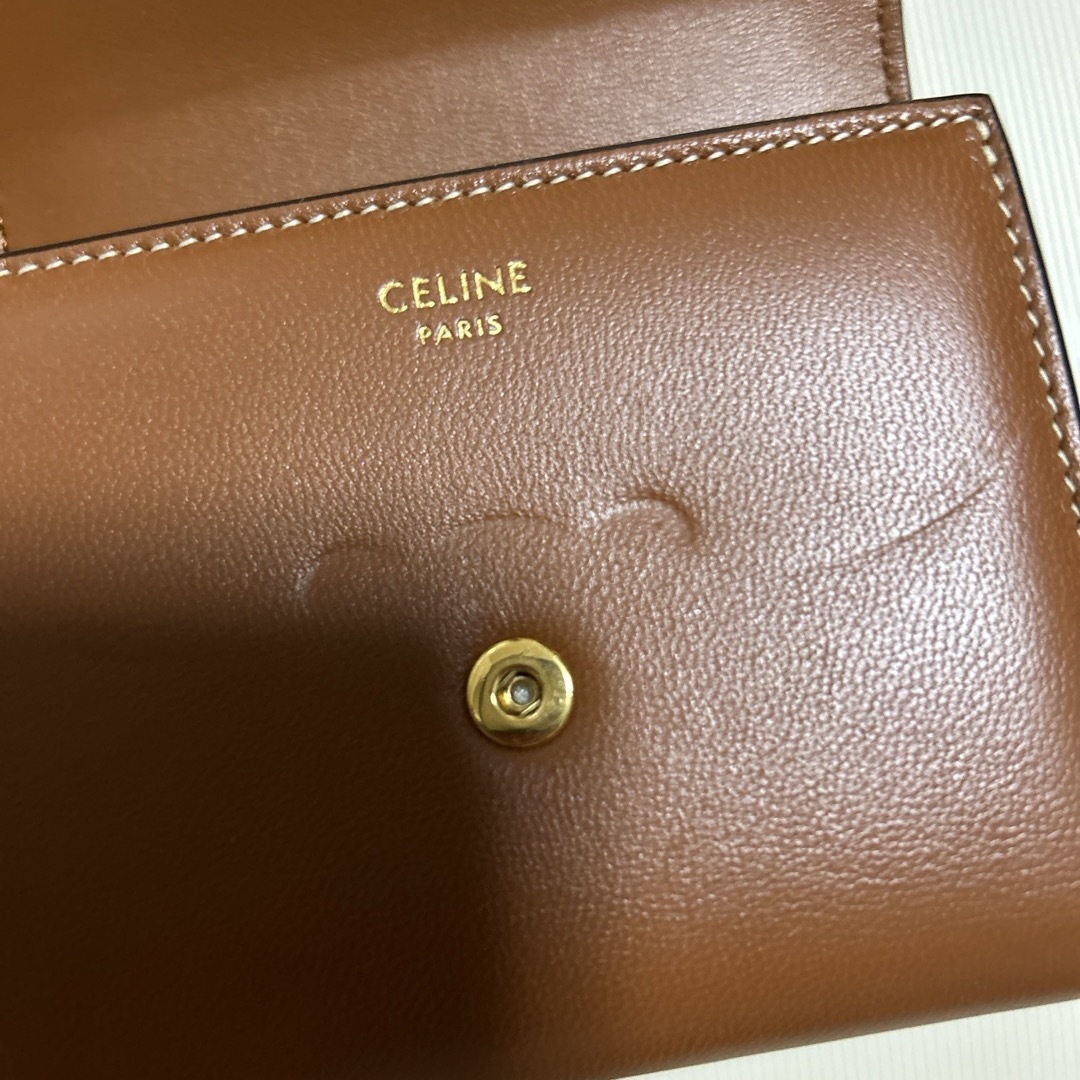 celine(セリーヌ)の本日のみ値下げセリーヌトリオンフ　ミニお財布　タン レディースのファッション小物(財布)の商品写真