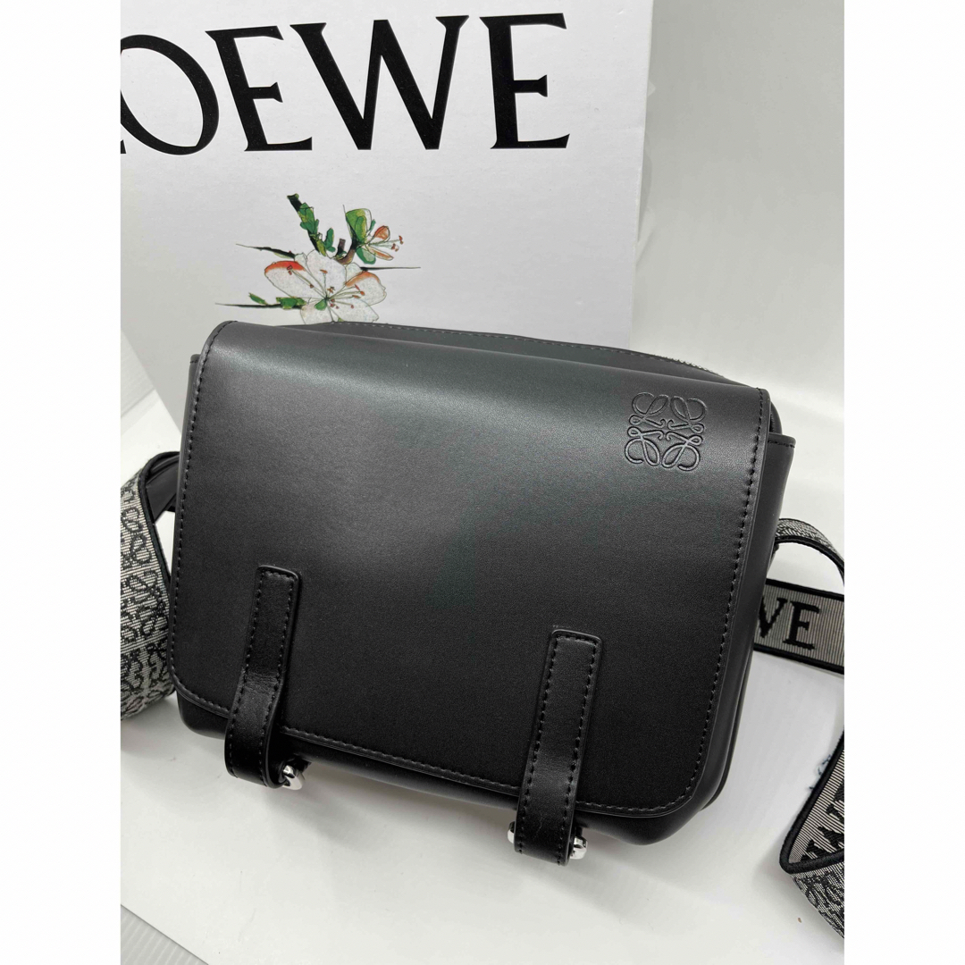 【美品】LOEWE ロエベ ミリタリーメッセンジャーバックXS Negro