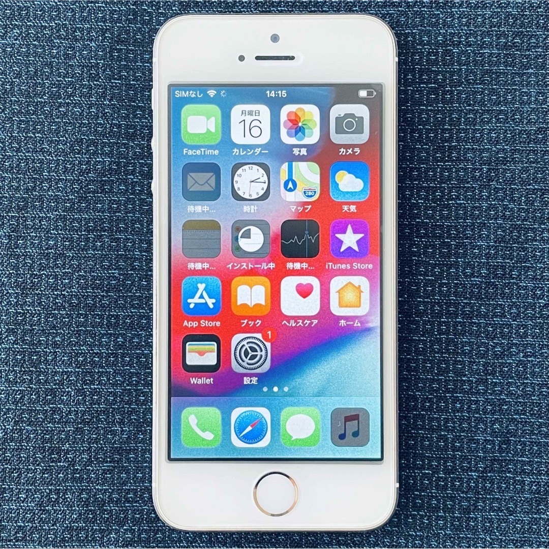 iPhone - iPhone 5s Gold 16GB docomoの通販 by まっきい's shop｜アイ ...