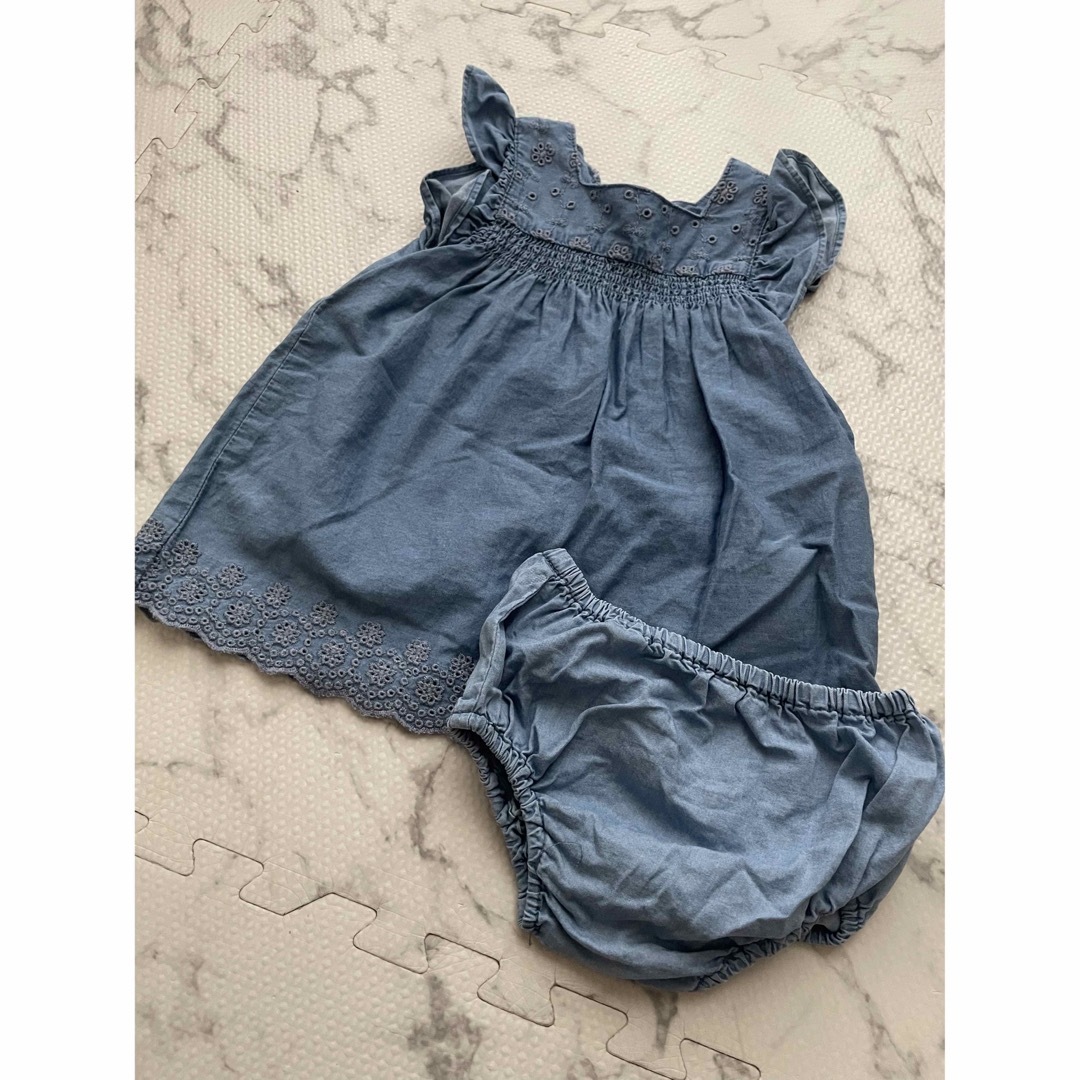 ZARA KIDS(ザラキッズ)のZARA ブルマ付きワンピース　9-12M キッズ/ベビー/マタニティのベビー服(~85cm)(ワンピース)の商品写真