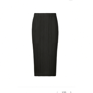 プリーツプリーズイッセイミヤケ(PLEATS PLEASE ISSEY MIYAKE)のpleats please JG375 thicker bottom黒3サイズ(ロングスカート)