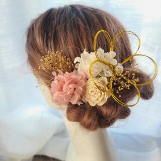 髪飾り「蓮ピンク」　成人式　結婚式　ウェディング(ヘアアクセサリー)