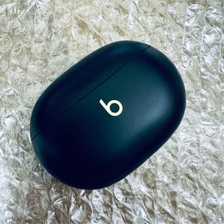 ビーツ(Beats)の中古　Apple Beats Studio Buds＋ブラック　充電ケースのみ(ヘッドフォン/イヤフォン)