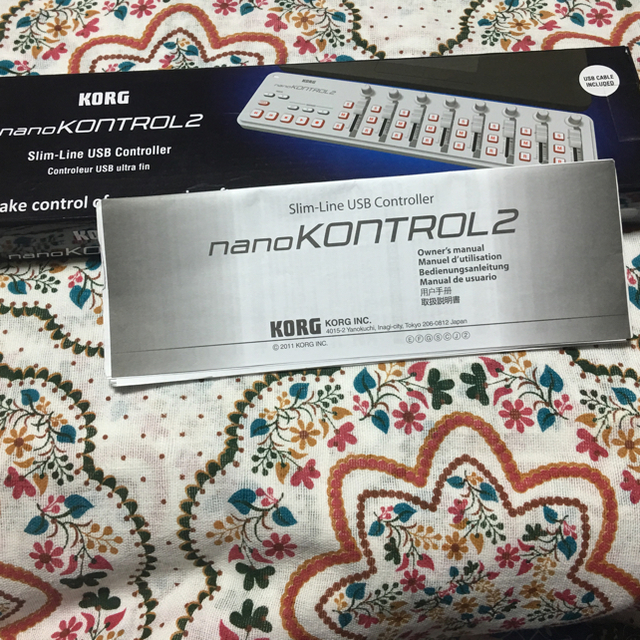 KEN様専用KORG nano KONTROL2  美品 ホワイト 白 DTM  楽器のDTM/DAW(MIDIコントローラー)の商品写真
