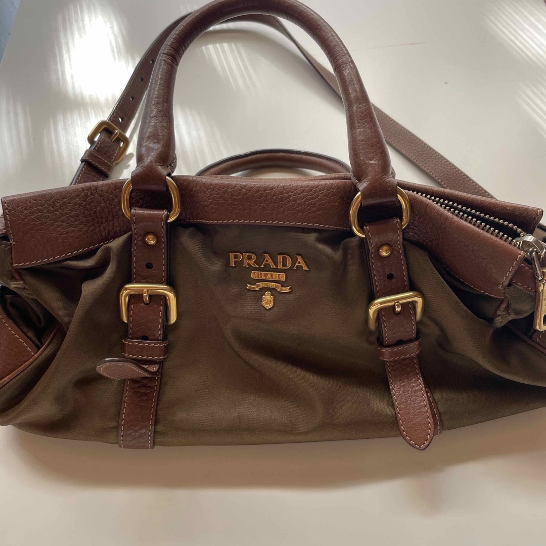 Prada ショルダーバック