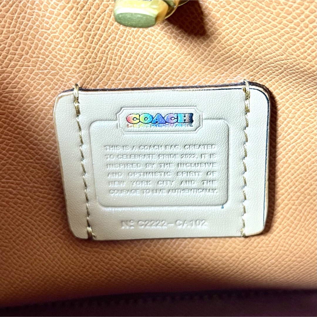 COACH コーチ ウィロウトート24レインボーシグネチャー CA102-