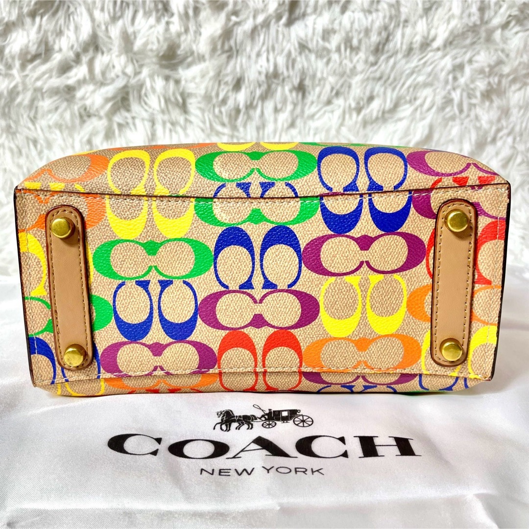 COACH コーチ ウィロウトート24レインボーシグネチャー CA102-