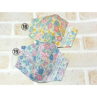 子供用☆ハンドメイドマスク　小花　リボン(外出用品)