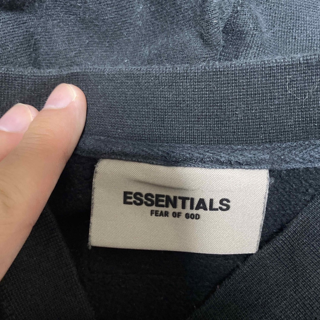 Essential(エッセンシャル)の【売り切り価格！！】ESSENTIAL トレーナー　黒　ブラック メンズのトップス(スウェット)の商品写真