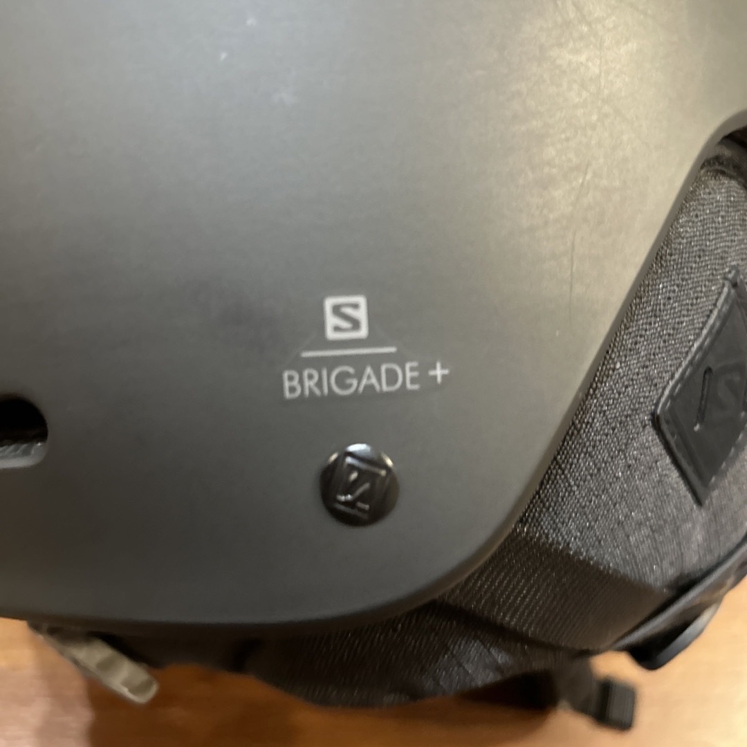 SALOMONヘルメットBRIGADE＋