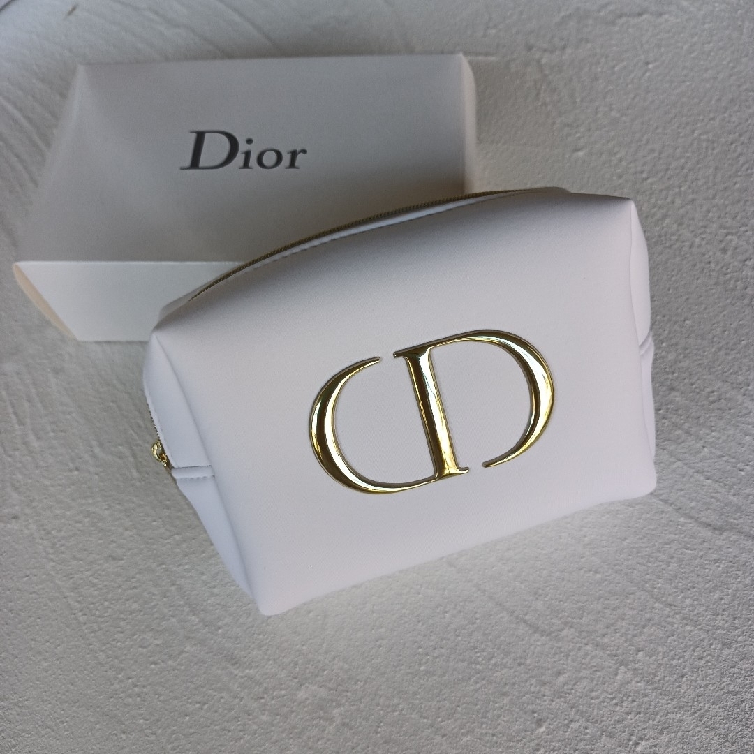 Christian Dior - 新品未使用 ディオール ノベルティ ポーチ ホワイト