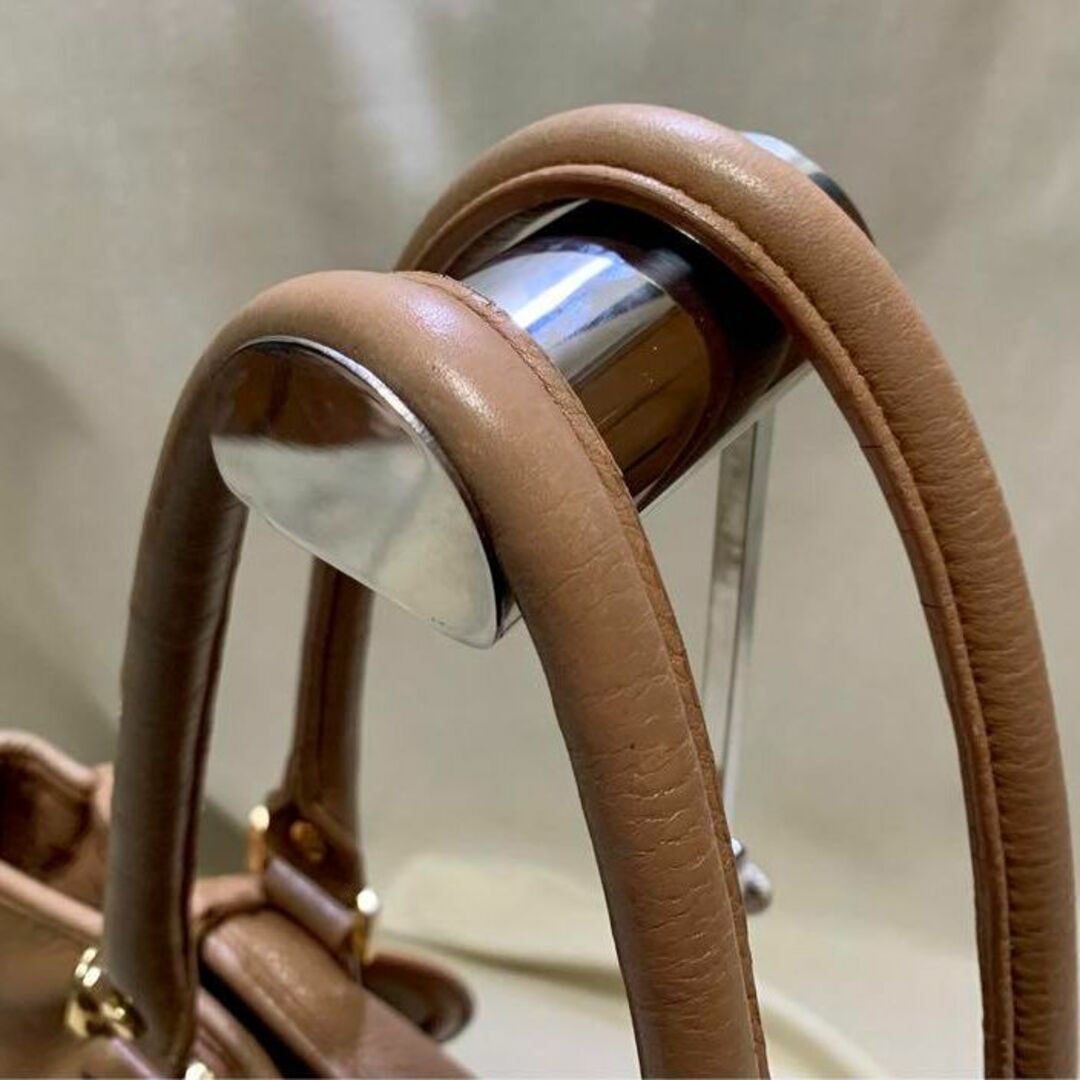 Tory Burch(トリーバーチ)のトリーバーチ　トートバッグ　本革くすみピンク　アマンダ　A4収納 レディースのバッグ(ハンドバッグ)の商品写真