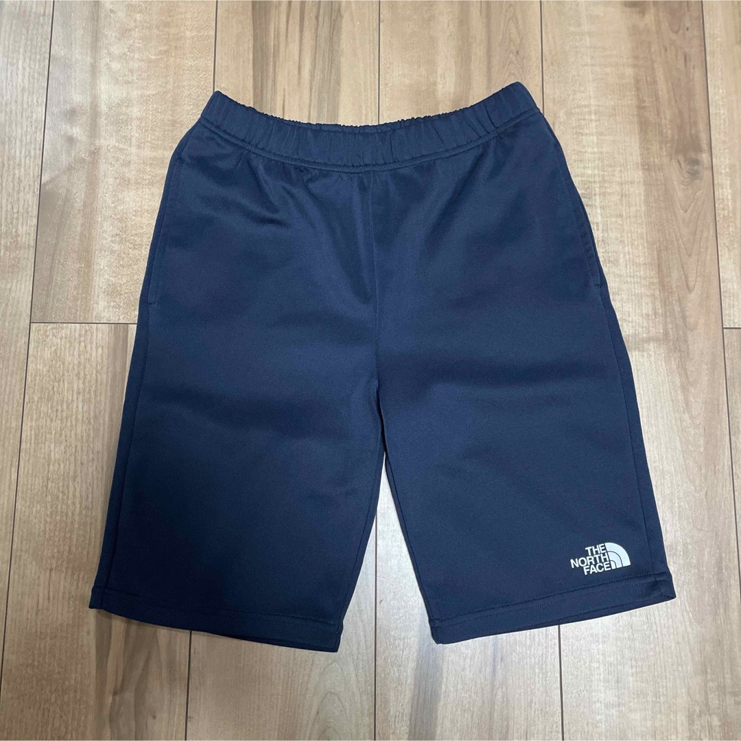 THE NORTH FACE(ザノースフェイス)のノースフェイス ハーフパンツ150cm キッズ/ベビー/マタニティのキッズ服男の子用(90cm~)(パンツ/スパッツ)の商品写真