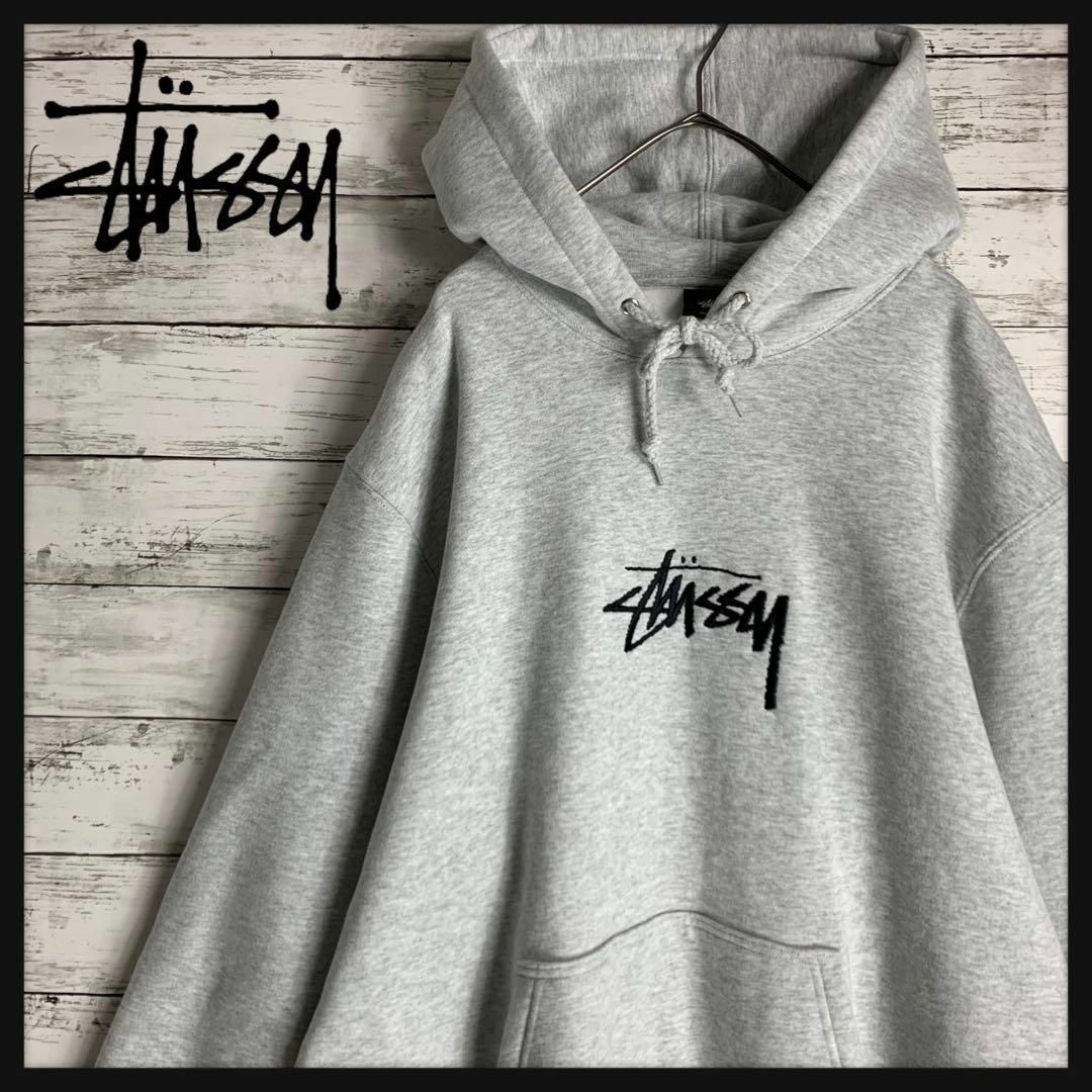 STUSSY - 【希少デザイン】ステューシー パーカー センター刺繍ロゴ 即