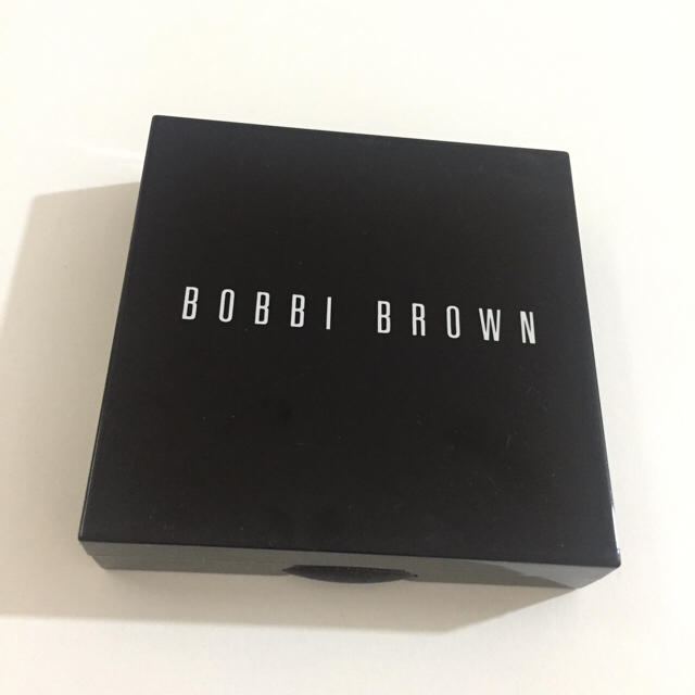 BOBBI BROWN(ボビイブラウン)のパンちゃん様 専用ページ ボビーブラウン  コスメ/美容のベースメイク/化粧品(フェイスパウダー)の商品写真