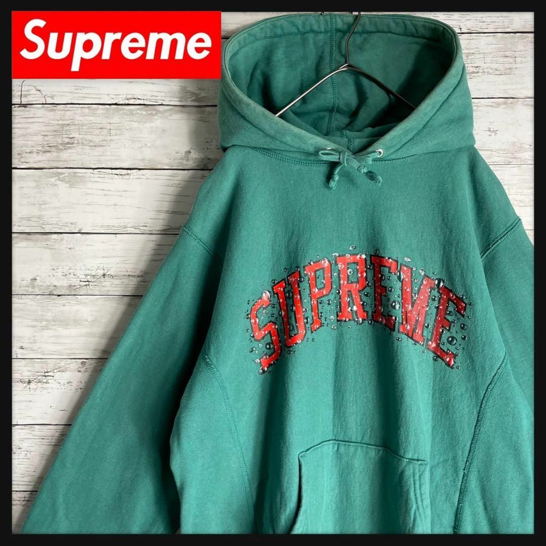 Supreme(シュプリーム)の【希少デザイン】シュプリーム　パーカー　センターロゴ　即完売モデル　入手困難 メンズのトップス(パーカー)の商品写真