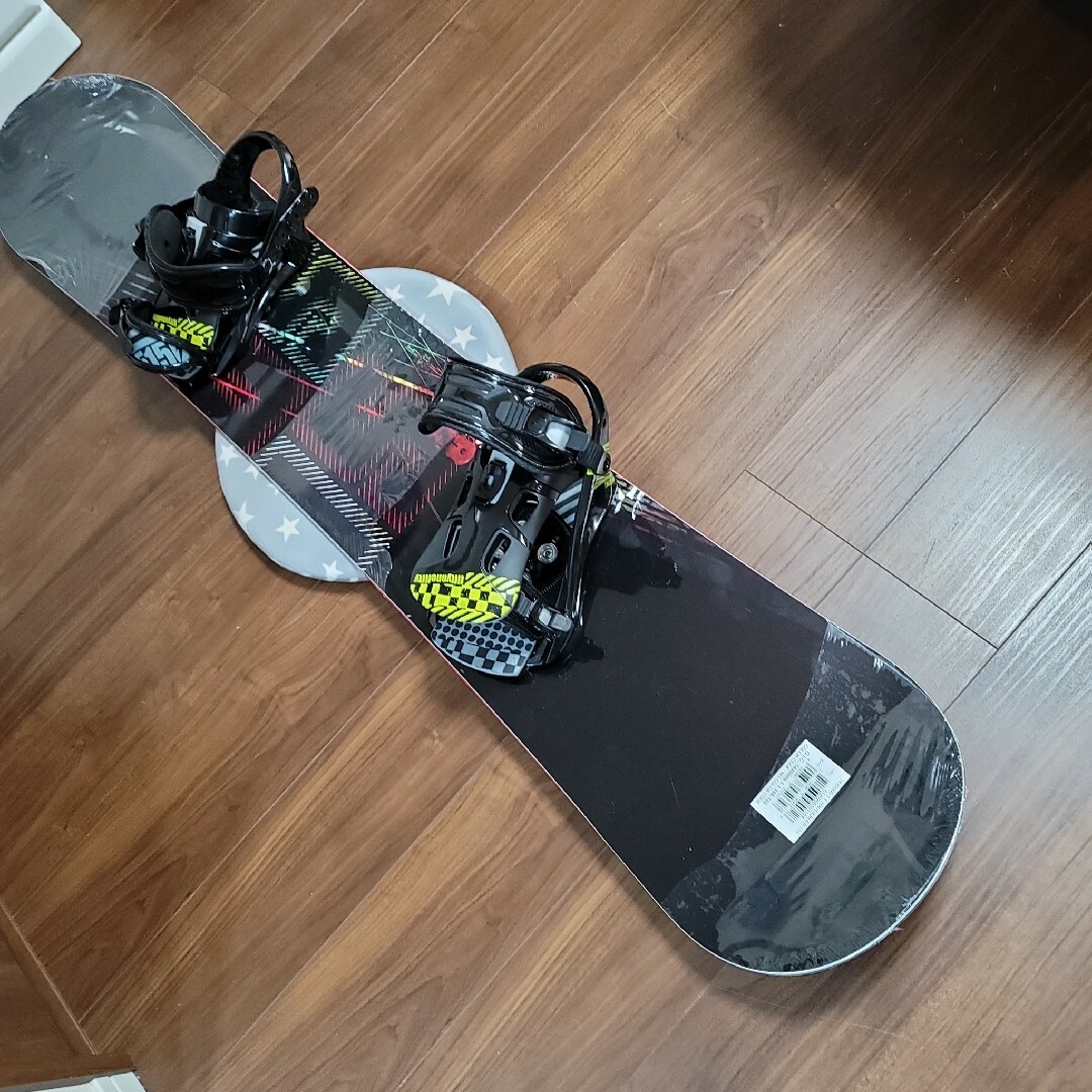 未使用ボートとビンディングのセットです ボートとビンディングのセット