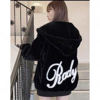 Rady - Rady バックロゴ ビッグアウターの通販 by k♡'s shop ...