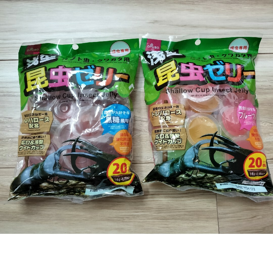 DAISO(ダイソー)の昆虫ゼリー　黒糖　フルーツ味 その他のペット用品(虫類)の商品写真