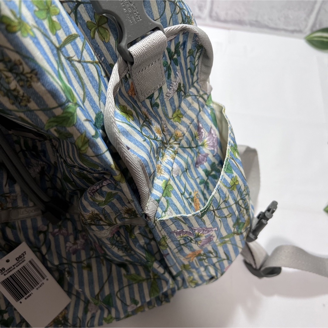 LeSportsac(レスポートサック)の【新品未使用】レスポートサック　ボタニカル柄　リュック レディースのバッグ(リュック/バックパック)の商品写真