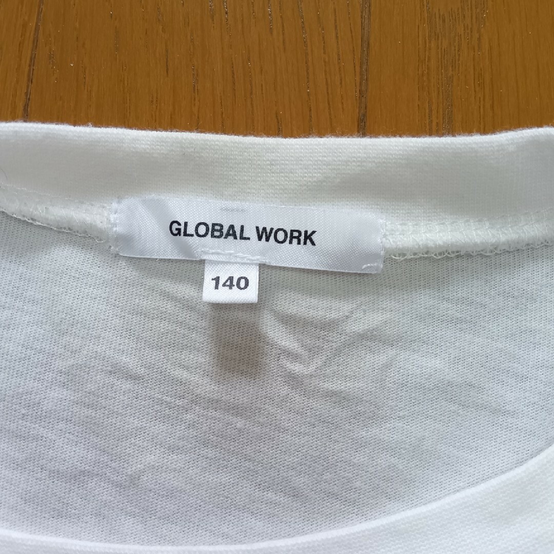GLOBAL WORK(グローバルワーク)のグローバルワーク　カットソー　140センチ キッズ/ベビー/マタニティのキッズ服女の子用(90cm~)(Tシャツ/カットソー)の商品写真
