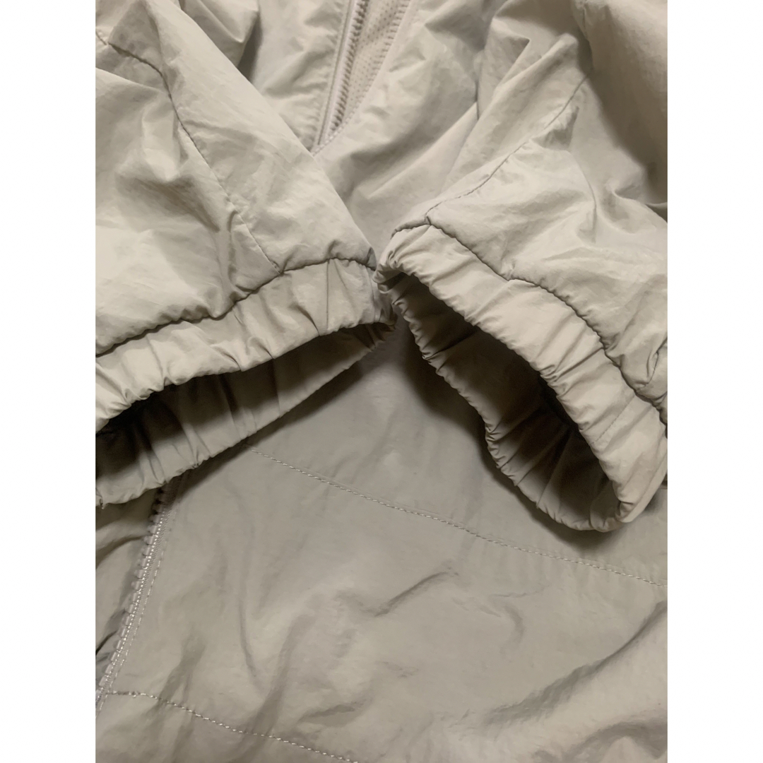 CONVERSE(コンバース)のコンバースウィンドブレーカーメンズＬＬベージュナイロンジャケット メンズのジャケット/アウター(ナイロンジャケット)の商品写真