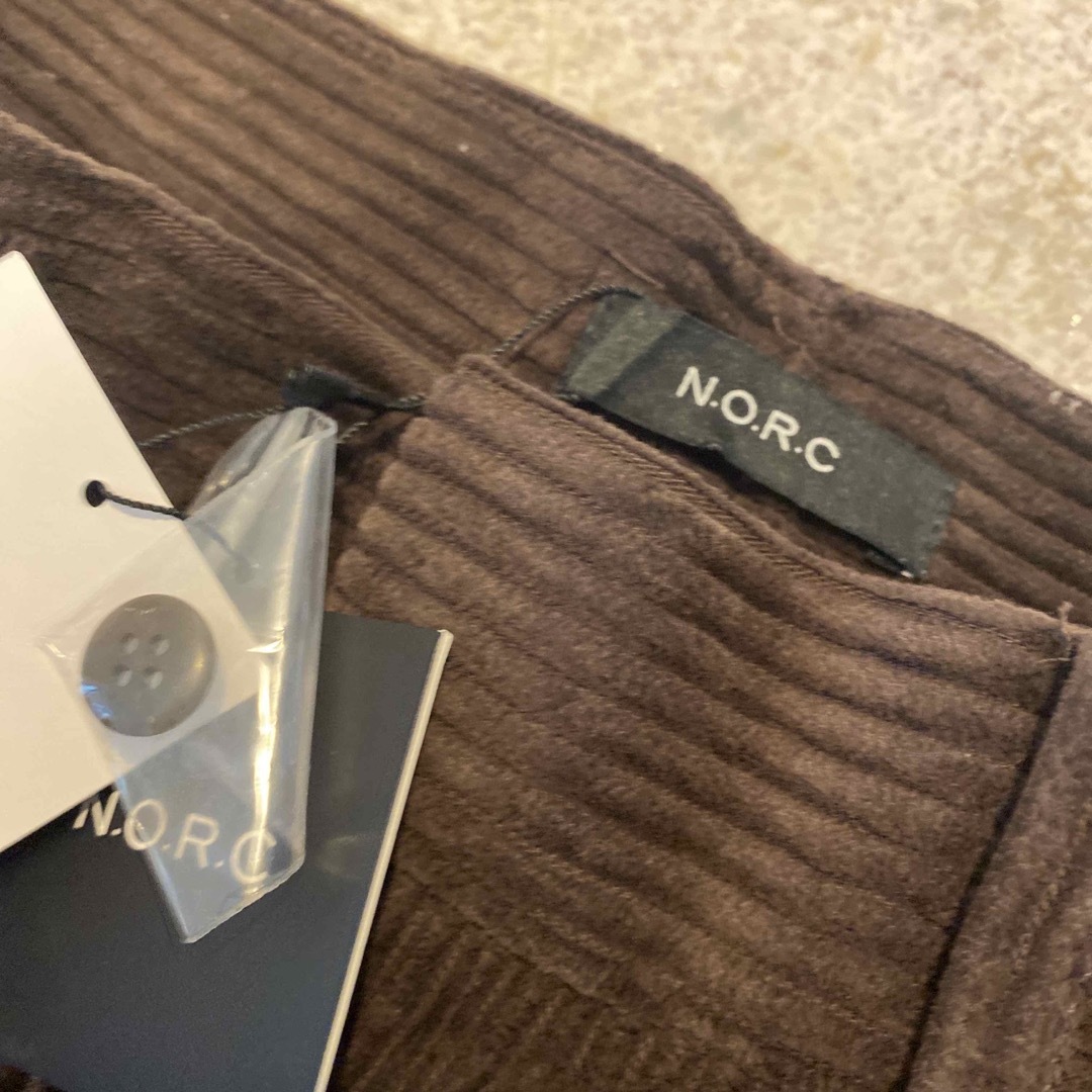 N.O.R.C(ノーク)の新品タグ付NORKコーデュロイパンツ レディースのパンツ(カジュアルパンツ)の商品写真