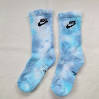 ナイキ(NIKE)のタイダイ染め NIKE ジュニアクルーソックス (S) 21~23cm(靴下/タイツ)