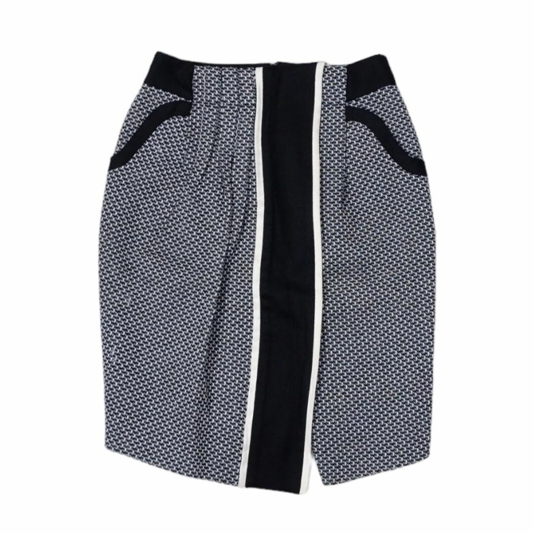 mame(マメ)のmame【MONOTONE TIGHT SKIRT】 レディースのスカート(ひざ丈スカート)の商品写真